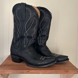 Idyllwind Colt Volgo Snip Toe Western Boots